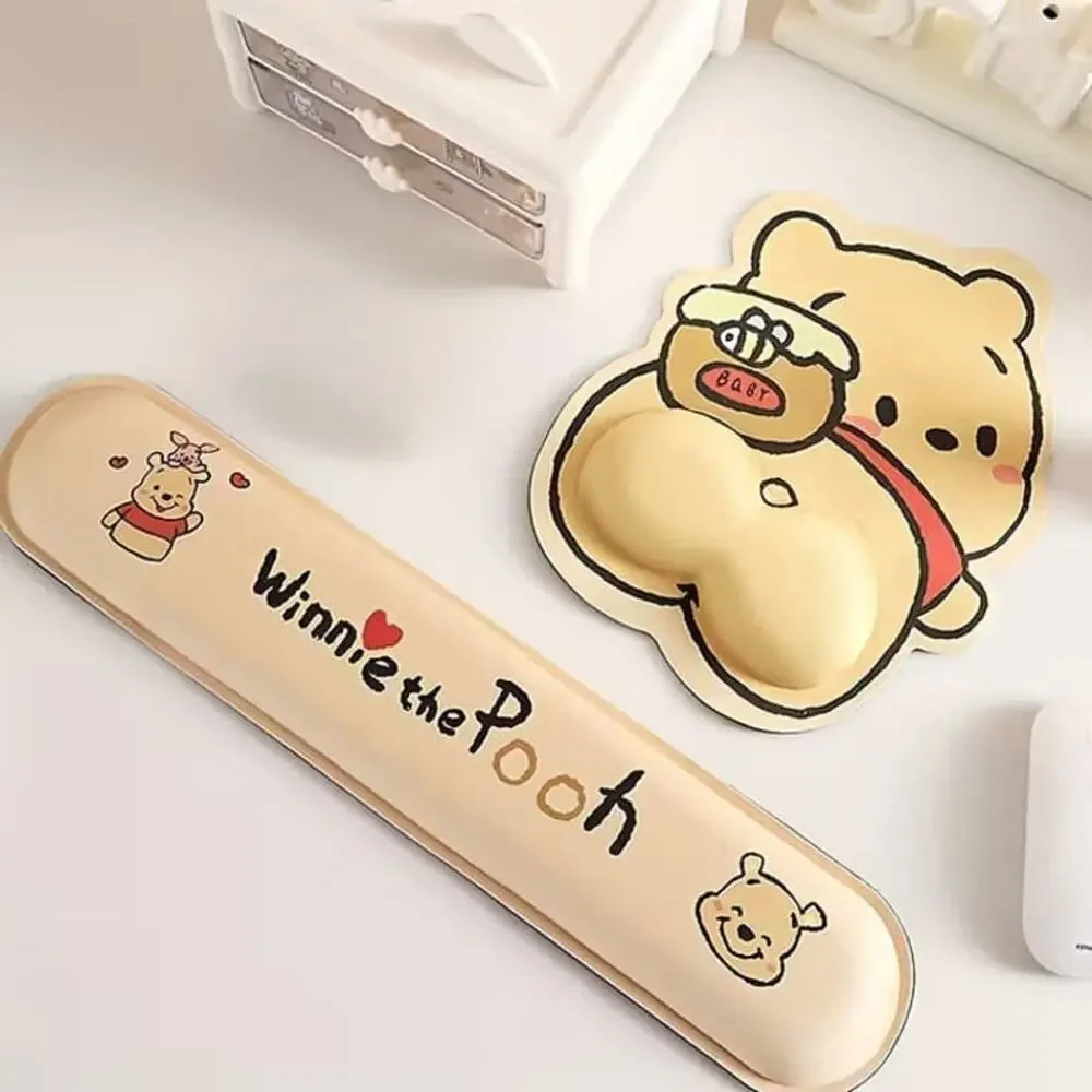 Pooh Bear Cute and Cheeky Mouse pad + Typing Wrist Support Set, mousepad